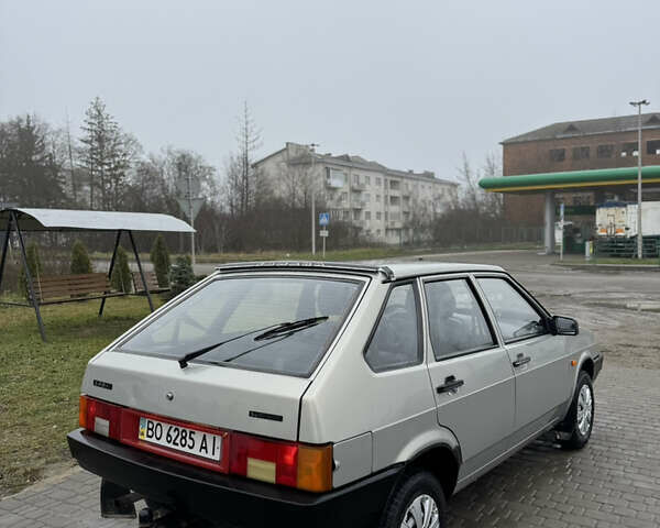 Серый ВАЗ 2109, объемом двигателя 1.6 л и пробегом 125 тыс. км за 1799 $, фото 6 на Automoto.ua