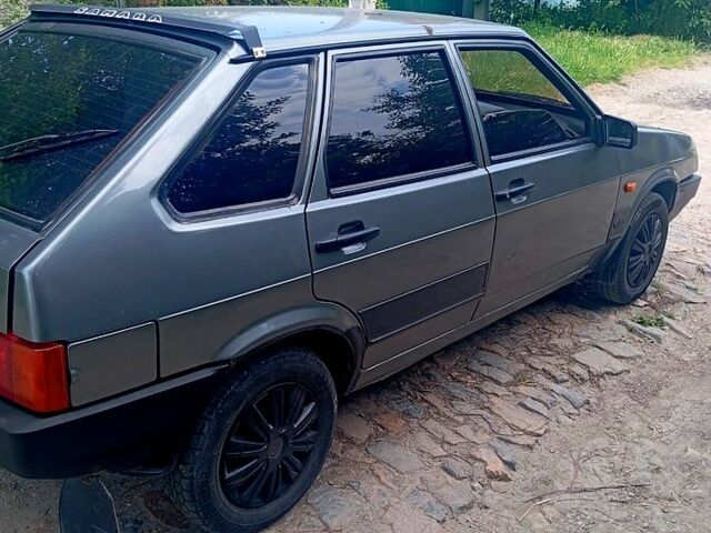 Сірий ВАЗ 2109, об'ємом двигуна 1.6 л та пробігом 230 тис. км за 1650 $, фото 3 на Automoto.ua