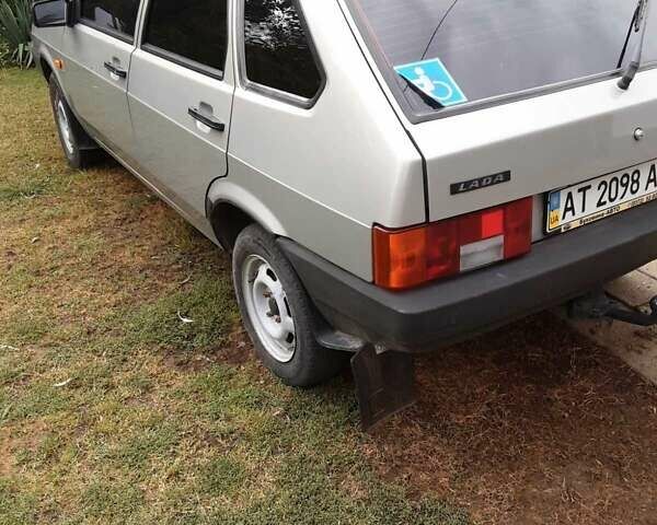 Серый ВАЗ 2109, объемом двигателя 1.6 л и пробегом 104 тыс. км за 2400 $, фото 1 на Automoto.ua