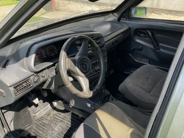 Сірий ВАЗ 2109, об'ємом двигуна 1.5 л та пробігом 180 тис. км за 699 $, фото 5 на Automoto.ua