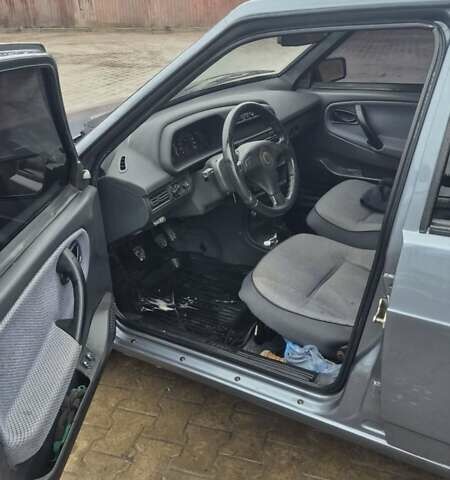 Сірий ВАЗ 2109, об'ємом двигуна 1.6 л та пробігом 191 тис. км за 2600 $, фото 3 на Automoto.ua