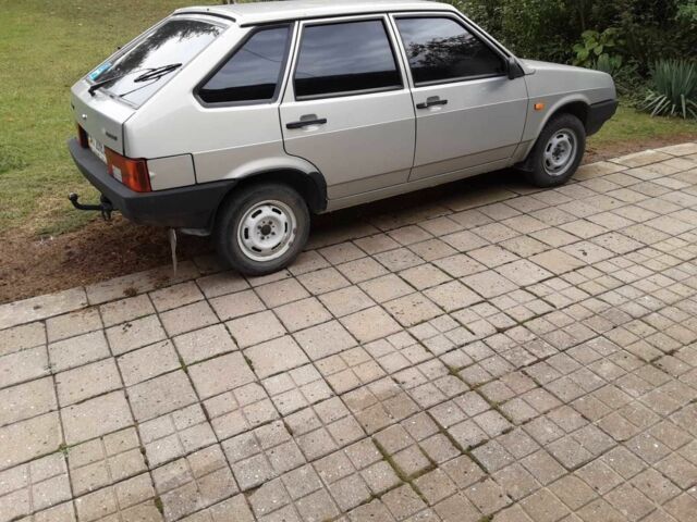 Серый ВАЗ 2109, объемом двигателя 1.6 л и пробегом 104 тыс. км за 2400 $, фото 1 на Automoto.ua