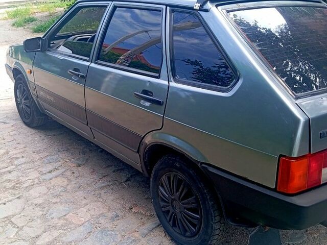 Сірий ВАЗ 2109, об'ємом двигуна 1.6 л та пробігом 230 тис. км за 1650 $, фото 4 на Automoto.ua