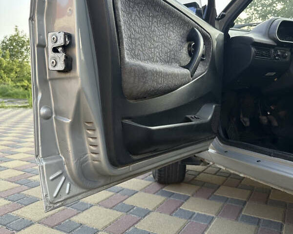 Серый ВАЗ 2109, объемом двигателя 1.5 л и пробегом 156 тыс. км за 2700 $, фото 6 на Automoto.ua