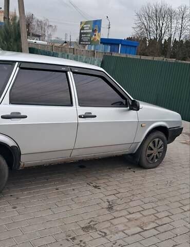 Сірий ВАЗ 2109, об'ємом двигуна 1.6 л та пробігом 280 тис. км за 2100 $, фото 4 на Automoto.ua