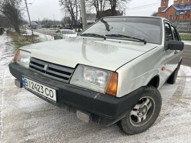 Серый ВАЗ 2109, объемом двигателя 1.6 л и пробегом 190 тыс. км за 1899 $, фото 15 на Automoto.ua