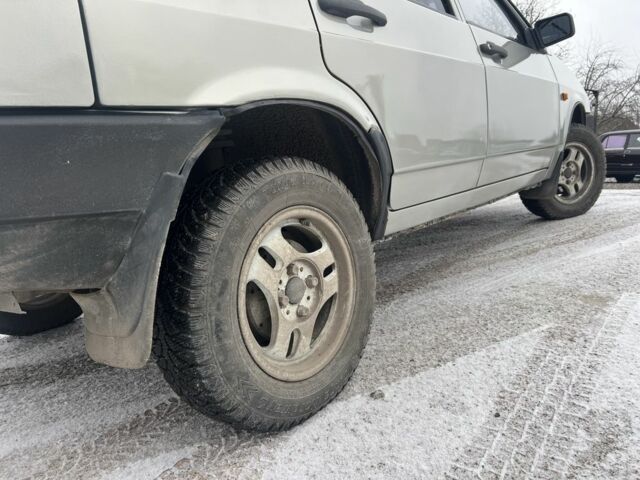 Серый ВАЗ 2109, объемом двигателя 1.6 л и пробегом 190 тыс. км за 1899 $, фото 11 на Automoto.ua