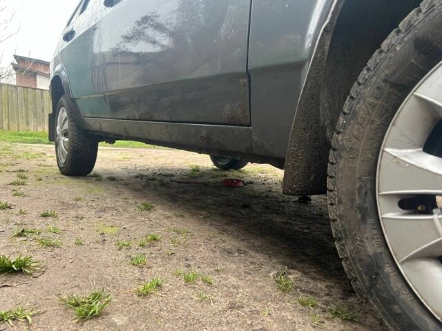 Сірий ВАЗ 2109, об'ємом двигуна 1.6 л та пробігом 200 тис. км за 1400 $, фото 4 на Automoto.ua