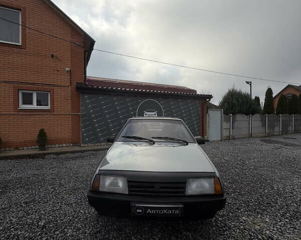 Серый ВАЗ 2109, объемом двигателя 1.6 л и пробегом 200 тыс. км за 2300 $, фото 1 на Automoto.ua