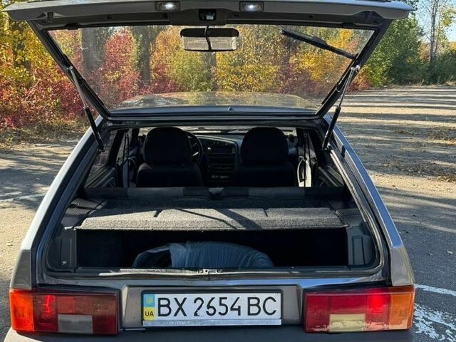 Серый ВАЗ 2109, объемом двигателя 1.6 л и пробегом 286 тыс. км за 1950 $, фото 9 на Automoto.ua
