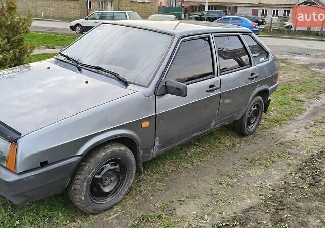 Серый ВАЗ 2109, объемом двигателя 1.6 л и пробегом 190 тыс. км за 1200 $, фото 2 на Automoto.ua