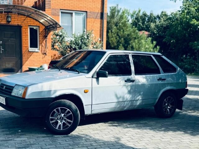 Серый ВАЗ 2109, объемом двигателя 1.6 л и пробегом 12 тыс. км за 2600 $, фото 4 на Automoto.ua