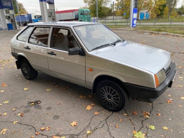 Серый ВАЗ 2109, объемом двигателя 1.6 л и пробегом 323 тыс. км за 1800 $, фото 6 на Automoto.ua