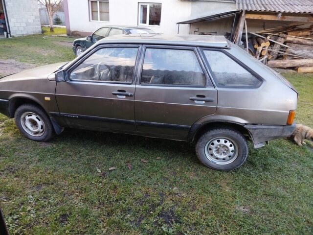 Серый ВАЗ 2109, объемом двигателя 1.5 л и пробегом 120 тыс. км за 450 $, фото 5 на Automoto.ua