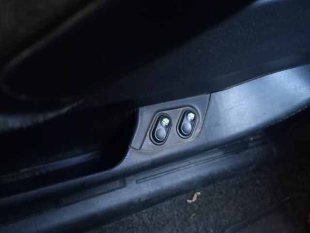 Серый ВАЗ 2109, объемом двигателя 2 л и пробегом 144 тыс. км за 569 $, фото 2 на Automoto.ua