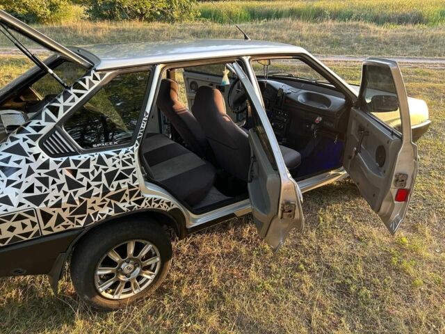 Серый ВАЗ 2109, объемом двигателя 1.3 л и пробегом 596 тыс. км за 1350 $, фото 3 на Automoto.ua