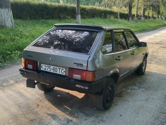 Серый ВАЗ 2109, объемом двигателя 1.6 л и пробегом 85 тыс. км за 912 $, фото 2 на Automoto.ua