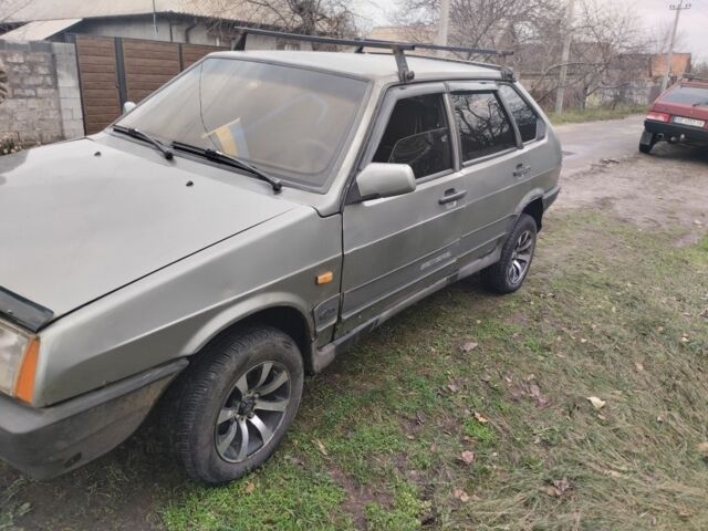 Серый ВАЗ 2109, объемом двигателя 1 л и пробегом 20 тыс. км за 2000 $, фото 2 на Automoto.ua