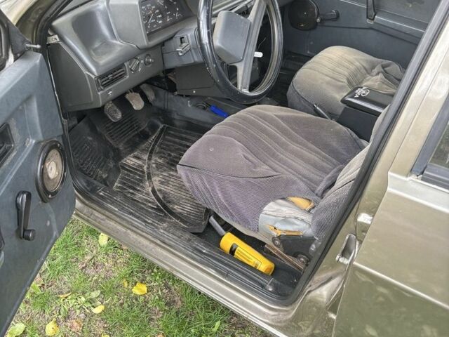 Серый ВАЗ 2109, объемом двигателя 1.3 л и пробегом 10 тыс. км за 1500 $, фото 4 на Automoto.ua