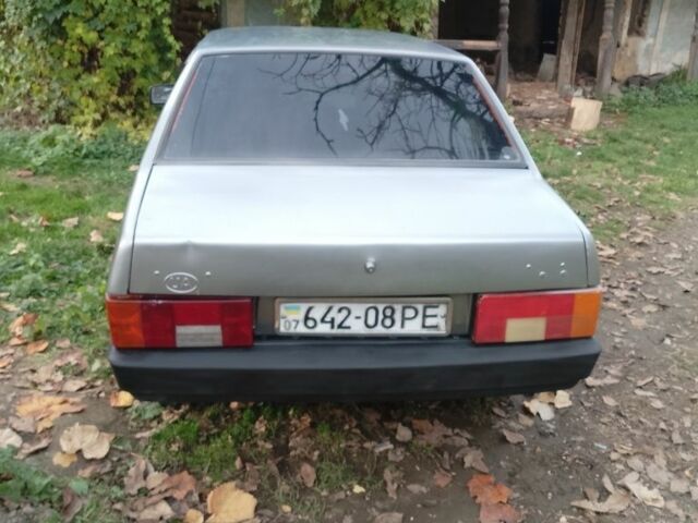 Серый ВАЗ 2109, объемом двигателя 1 л и пробегом 111 тыс. км за 600 $, фото 2 на Automoto.ua