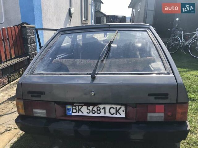 Серый ВАЗ 2109, объемом двигателя 1.3 л и пробегом 500 тыс. км за 750 $, фото 2 на Automoto.ua