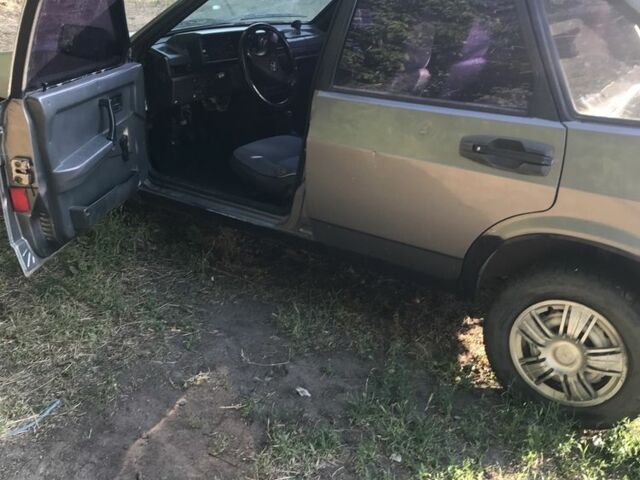 Серый ВАЗ 2109, объемом двигателя 0 л и пробегом 777 тыс. км за 600 $, фото 2 на Automoto.ua