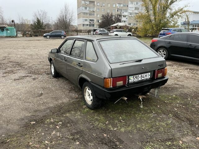 Серый ВАЗ 2109, объемом двигателя 0 л и пробегом 200 тыс. км за 999 $, фото 4 на Automoto.ua