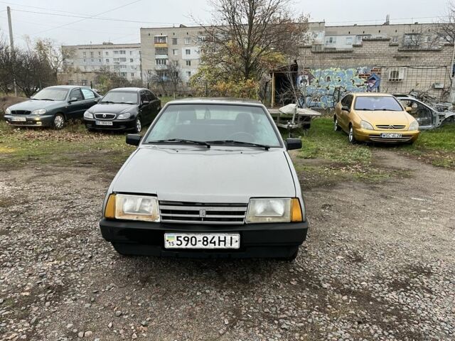 Серый ВАЗ 2109, объемом двигателя 0 л и пробегом 200 тыс. км за 999 $, фото 1 на Automoto.ua