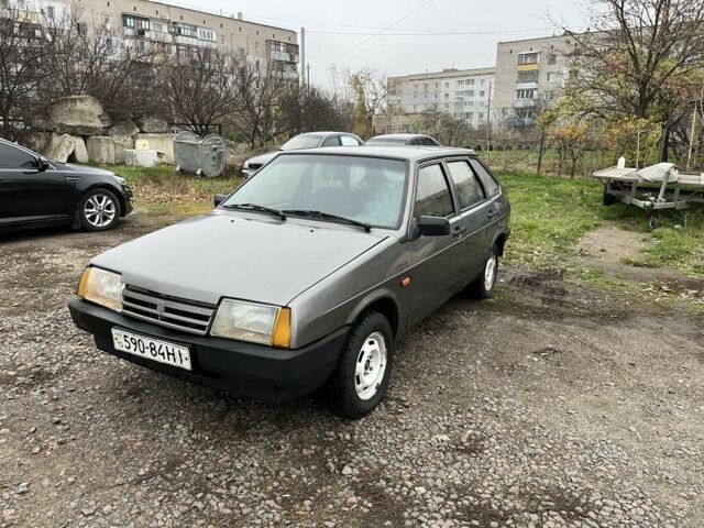 Серый ВАЗ 2109, объемом двигателя 0 л и пробегом 200 тыс. км за 999 $, фото 2 на Automoto.ua