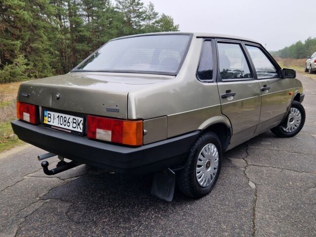 Серый ВАЗ 2109, объемом двигателя 1.5 л и пробегом 280 тыс. км за 1250 $, фото 1 на Automoto.ua