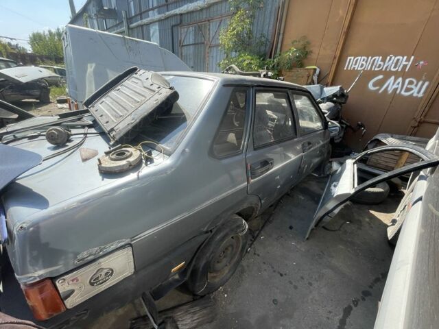 Серый ВАЗ 2109, объемом двигателя 0 л и пробегом 280 тыс. км за 750 $, фото 1 на Automoto.ua