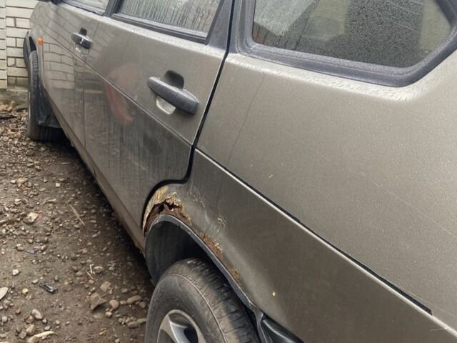 Серый ВАЗ 2109, объемом двигателя 1.5 л и пробегом 200 тыс. км за 750 $, фото 6 на Automoto.ua