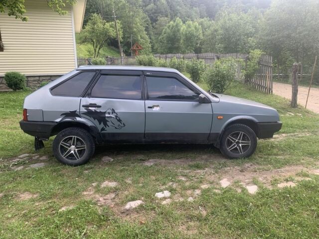 Серый ВАЗ 2109, объемом двигателя 1.5 л и пробегом 250 тыс. км за 1050 $, фото 4 на Automoto.ua