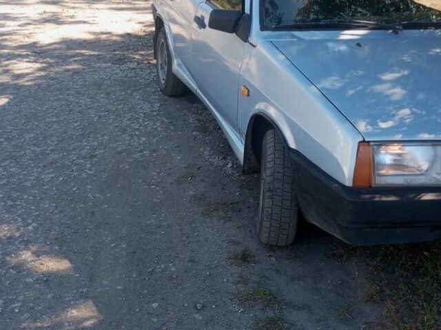 Серый ВАЗ 2109, объемом двигателя 1.5 л и пробегом 111 тыс. км за 1250 $, фото 2 на Automoto.ua