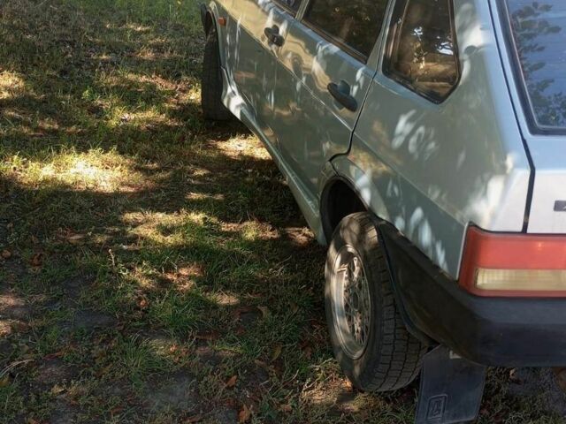 Серый ВАЗ 2109, объемом двигателя 1.5 л и пробегом 111 тыс. км за 1250 $, фото 4 на Automoto.ua