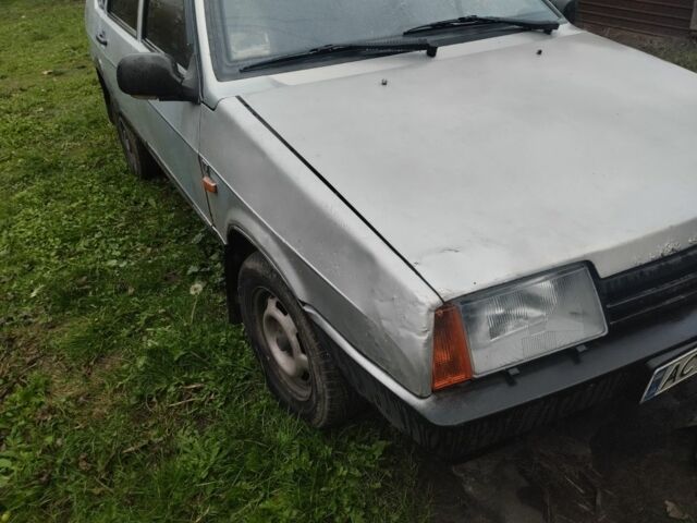 ВАЗ 2109 2004 в Луцке на Automoto.ua Серый ВАЗ 2109, объемом двигателя 1.5 л и пробегом 200 тыс. км за 360 $, фото 4 на Automoto.ua