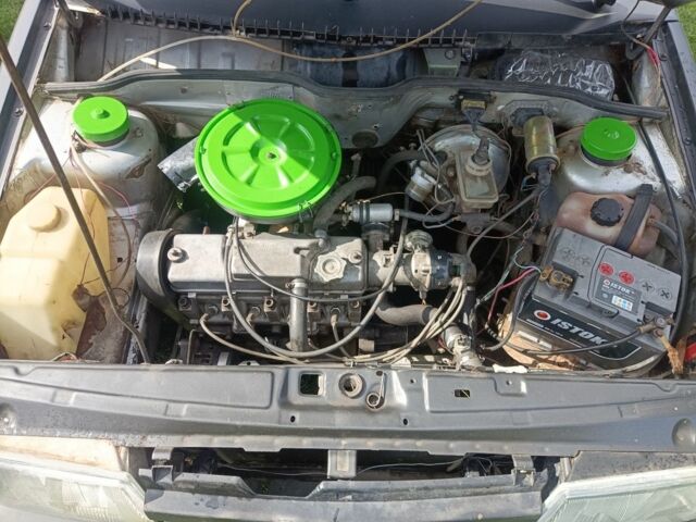 Серый ВАЗ 2109, объемом двигателя 1.6 л и пробегом 300 тыс. км за 1550 $, фото 4 на Automoto.ua