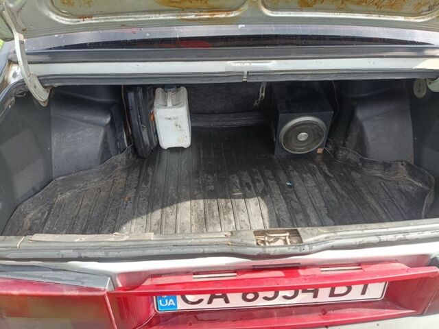 Серый ВАЗ 2109, объемом двигателя 1.6 л и пробегом 300 тыс. км за 1550 $, фото 3 на Automoto.ua