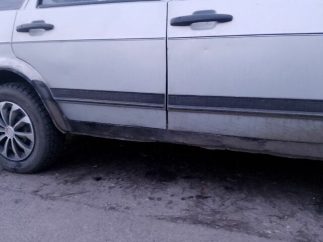 Серый ВАЗ 2109, объемом двигателя 1.5 л и пробегом 300 тыс. км за 710 $, фото 16 на Automoto.ua