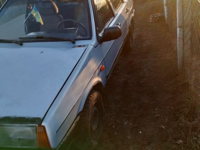 Серый ВАЗ 2109, объемом двигателя 1.5 л и пробегом 300 тыс. км за 710 $, фото 2 на Automoto.ua