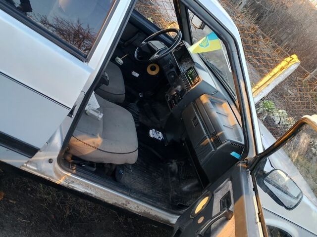 Серый ВАЗ 2109, объемом двигателя 1.5 л и пробегом 300 тыс. км за 710 $, фото 8 на Automoto.ua