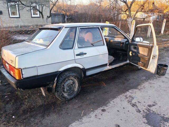 Серый ВАЗ 2109, объемом двигателя 1.5 л и пробегом 300 тыс. км за 710 $, фото 9 на Automoto.ua