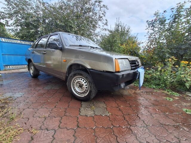 Серый ВАЗ 2109, объемом двигателя 1.6 л и пробегом 200 тыс. км за 1300 $, фото 7 на Automoto.ua