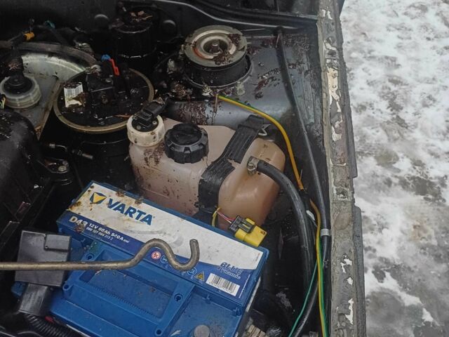 Серый ВАЗ 2109, объемом двигателя 0 л и пробегом 185 тыс. км за 500 $, фото 2 на Automoto.ua