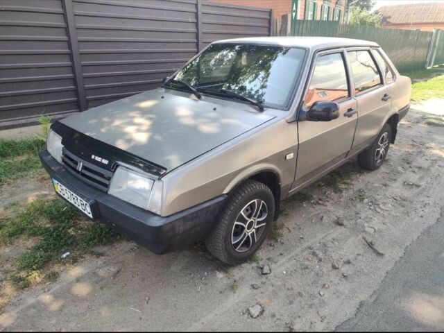 Сірий ВАЗ 2109, об'ємом двигуна 1.6 л та пробігом 230 тис. км за 1300 $, фото 8 на Automoto.ua