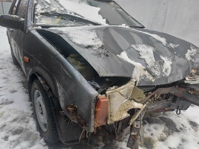 Серый ВАЗ 2109, объемом двигателя 0 л и пробегом 185 тыс. км за 500 $, фото 7 на Automoto.ua