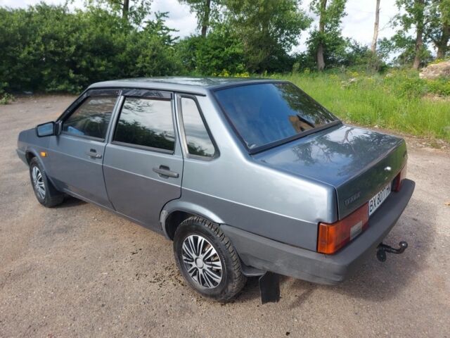 Серый ВАЗ 2109, объемом двигателя 1.6 л и пробегом 187 тыс. км за 1750 $, фото 2 на Automoto.ua