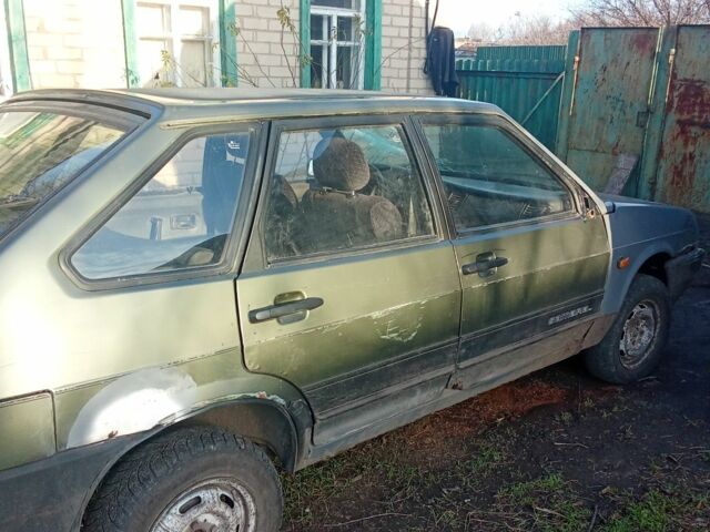 Серый ВАЗ 2109, объемом двигателя 0 л и пробегом 300 тыс. км за 333 $, фото 3 на Automoto.ua