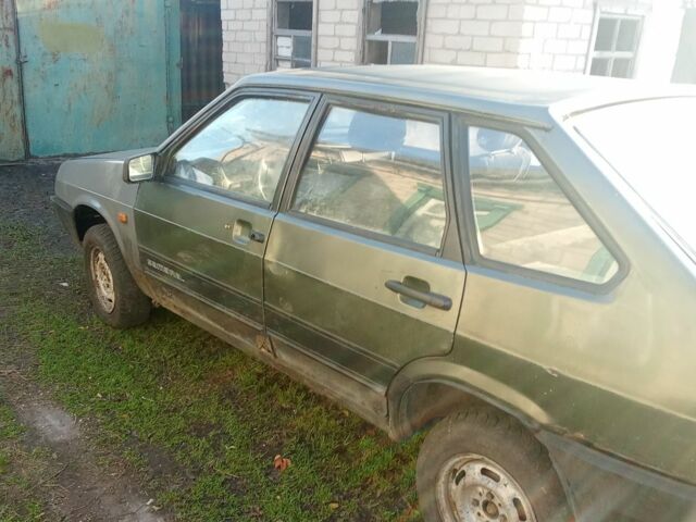 Серый ВАЗ 2109, объемом двигателя 0 л и пробегом 300 тыс. км за 333 $, фото 4 на Automoto.ua