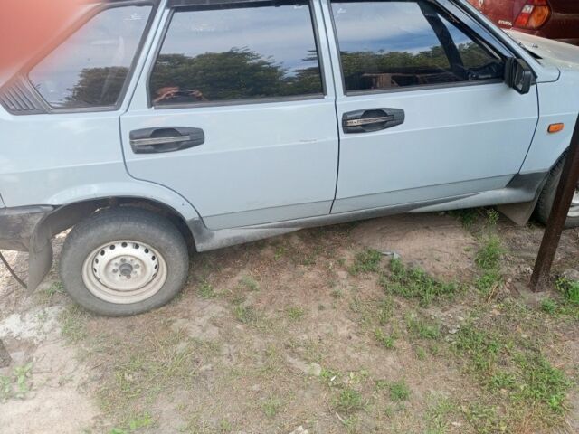 Сірий ВАЗ 2109, об'ємом двигуна 1 л та пробігом 300 тис. км за 900 $, фото 2 на Automoto.ua